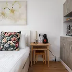 Guestready - Charming Studio With A Private Garden