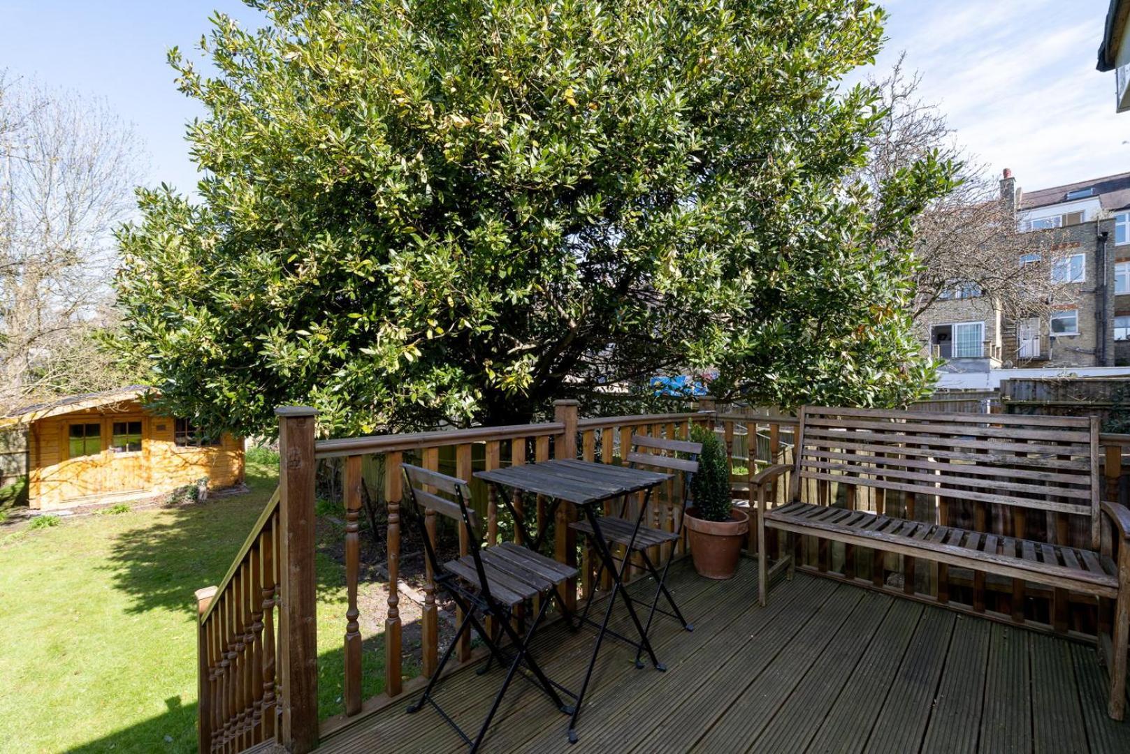 Appartamento Guestready - Charming With A Private Garden Londra