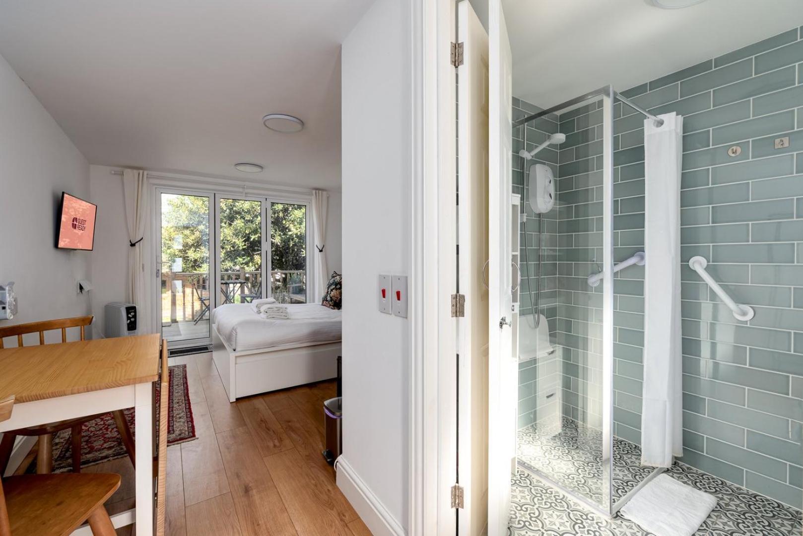 Guestready - Charming With A Private Garden * Londra
